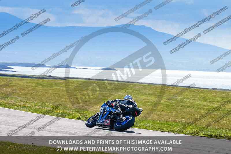 anglesey no limits trackday;anglesey photographs;anglesey trackday photographs;enduro digital images;event digital images;eventdigitalimages;no limits trackdays;peter wileman photography;racing digital images;trac mon;trackday digital images;trackday photos;ty croes